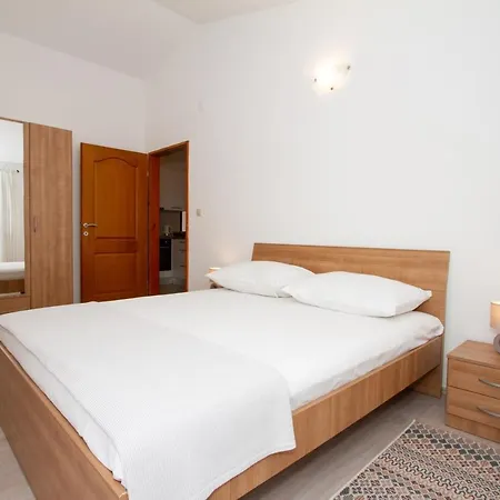 Apartman Francesca Pakostane Exterior photo