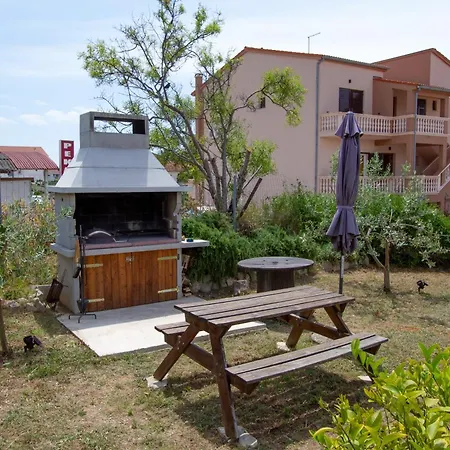 Apartman Francesca Pakostane Exterior photo