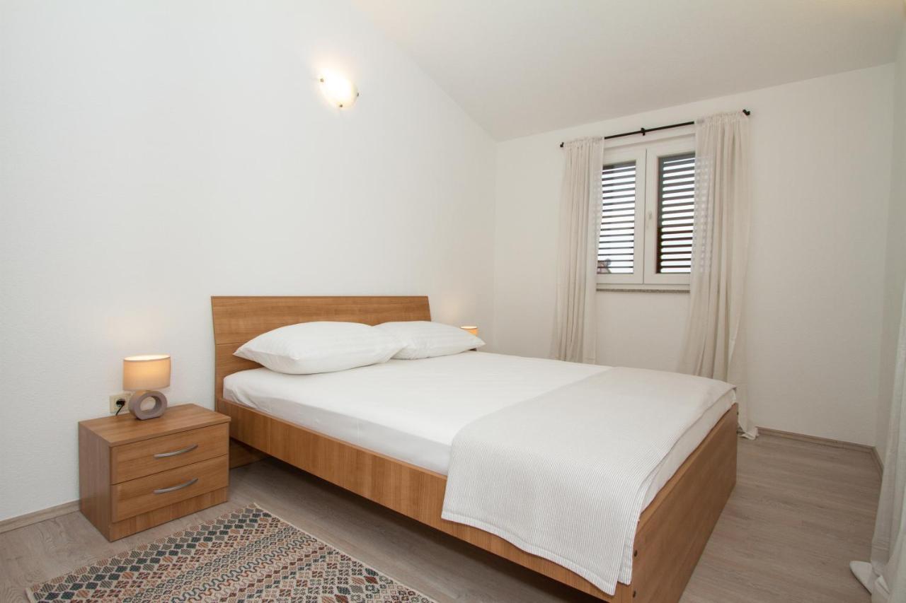Francesca Apartment Pakostane