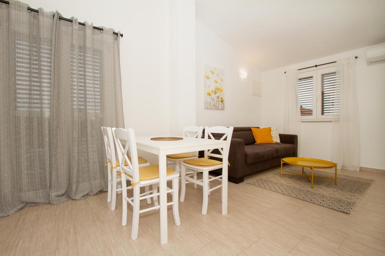 Francesca Apartment Pakostane