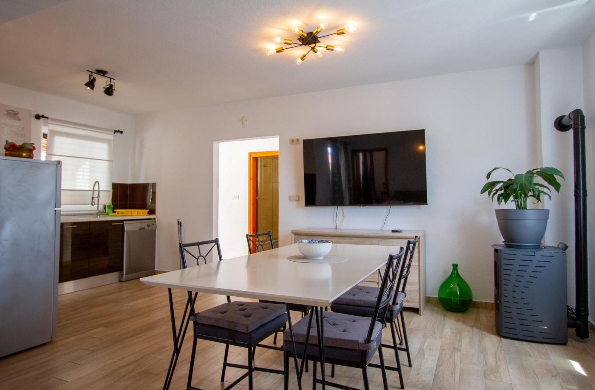 Apartment Francesca Pakostane